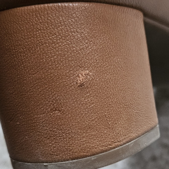 Tory Burch nude heels - Picture 5 of 8